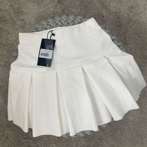 LIONESS WHITE TENNIS SKIRT (UNWORN W TAGS)